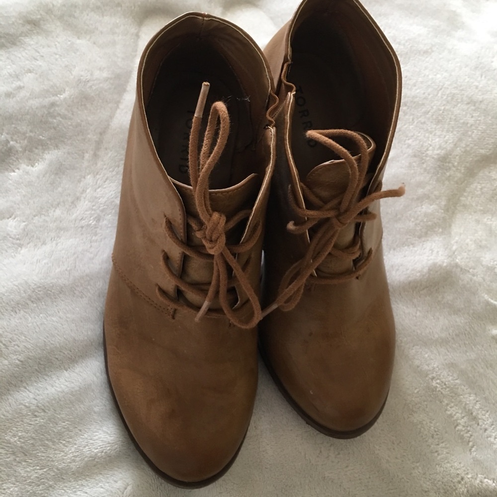Ankle booties